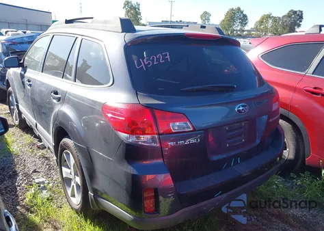 2013 Subaru Outback 2.5I Premium z USA, uszkodzony, nr VIN 4S4BRBCC7D3222762